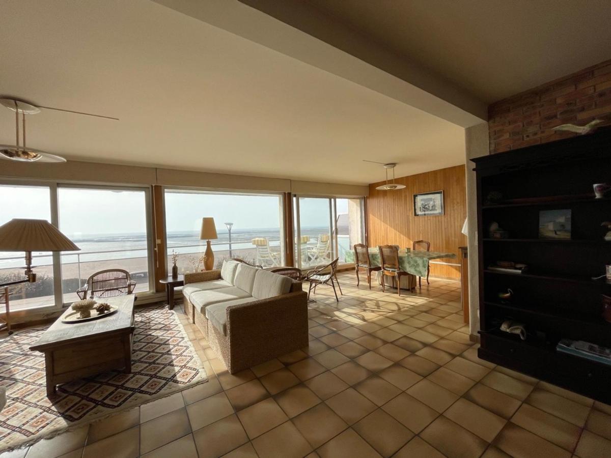 Villa Bord De Mer Avec Jardin Et Wifi Gratuit - Fr-1-361-76 Saint-Pair-sur-Mer Exterior photo