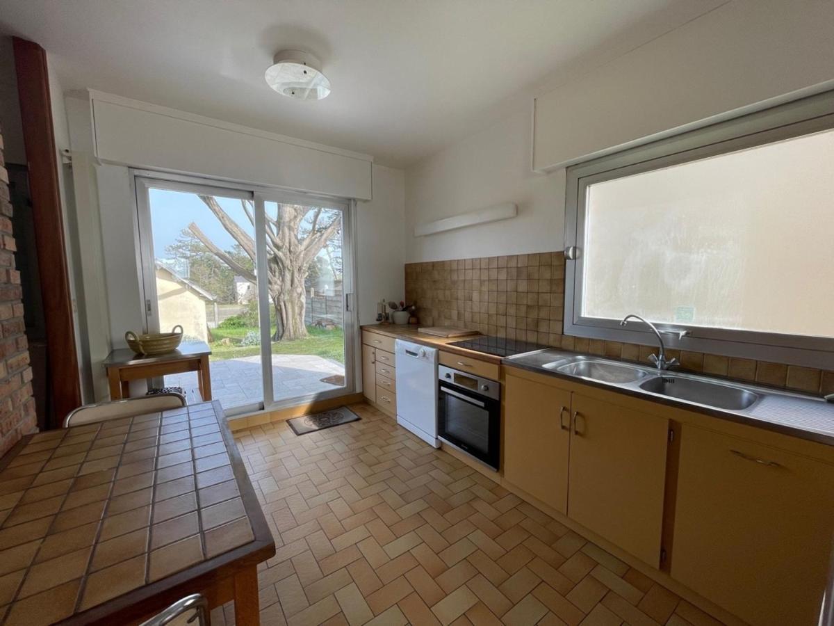 Villa Bord De Mer Avec Jardin Et Wifi Gratuit - Fr-1-361-76 Saint-Pair-sur-Mer Exterior photo